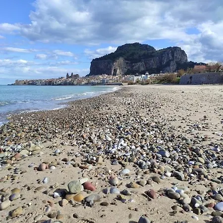 Sarahouse Relax A Due Passi Dal Mare Apartment